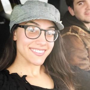 Meet your Posher, Whitney